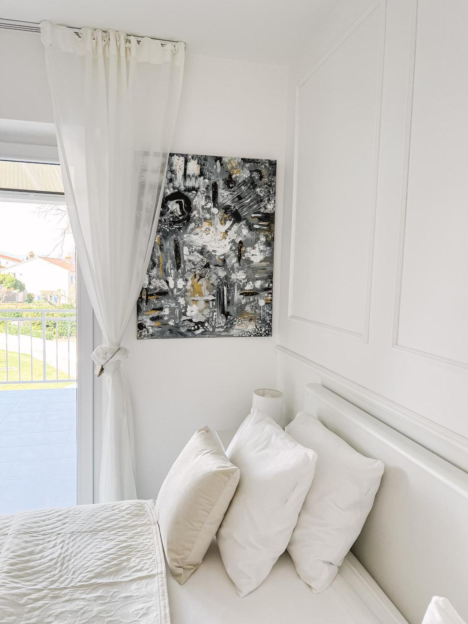 Modern Apartment In The Heart Of Njivice Exteriér fotografie