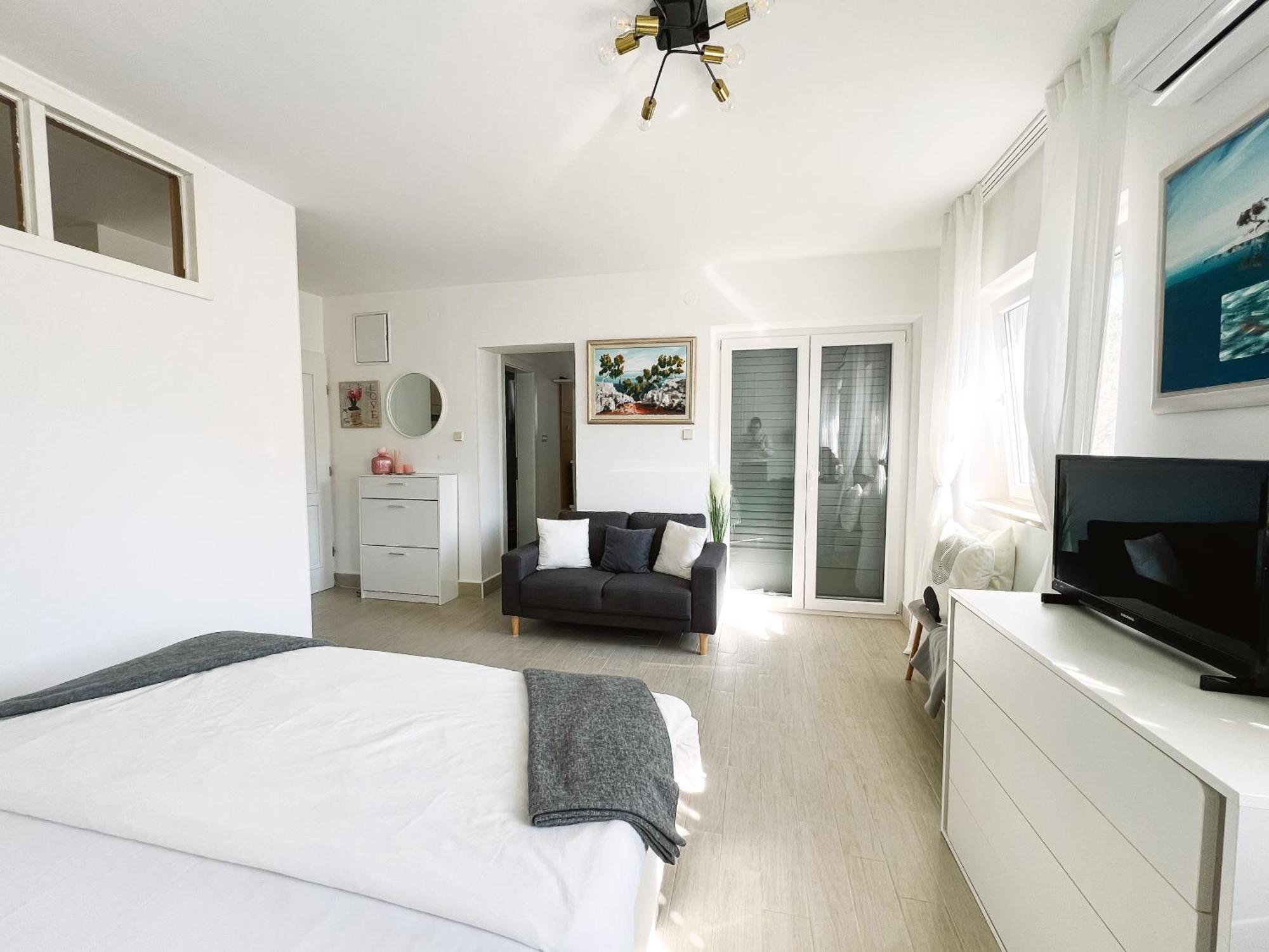 Modern Apartment In The Heart Of Njivice Exteriér fotografie