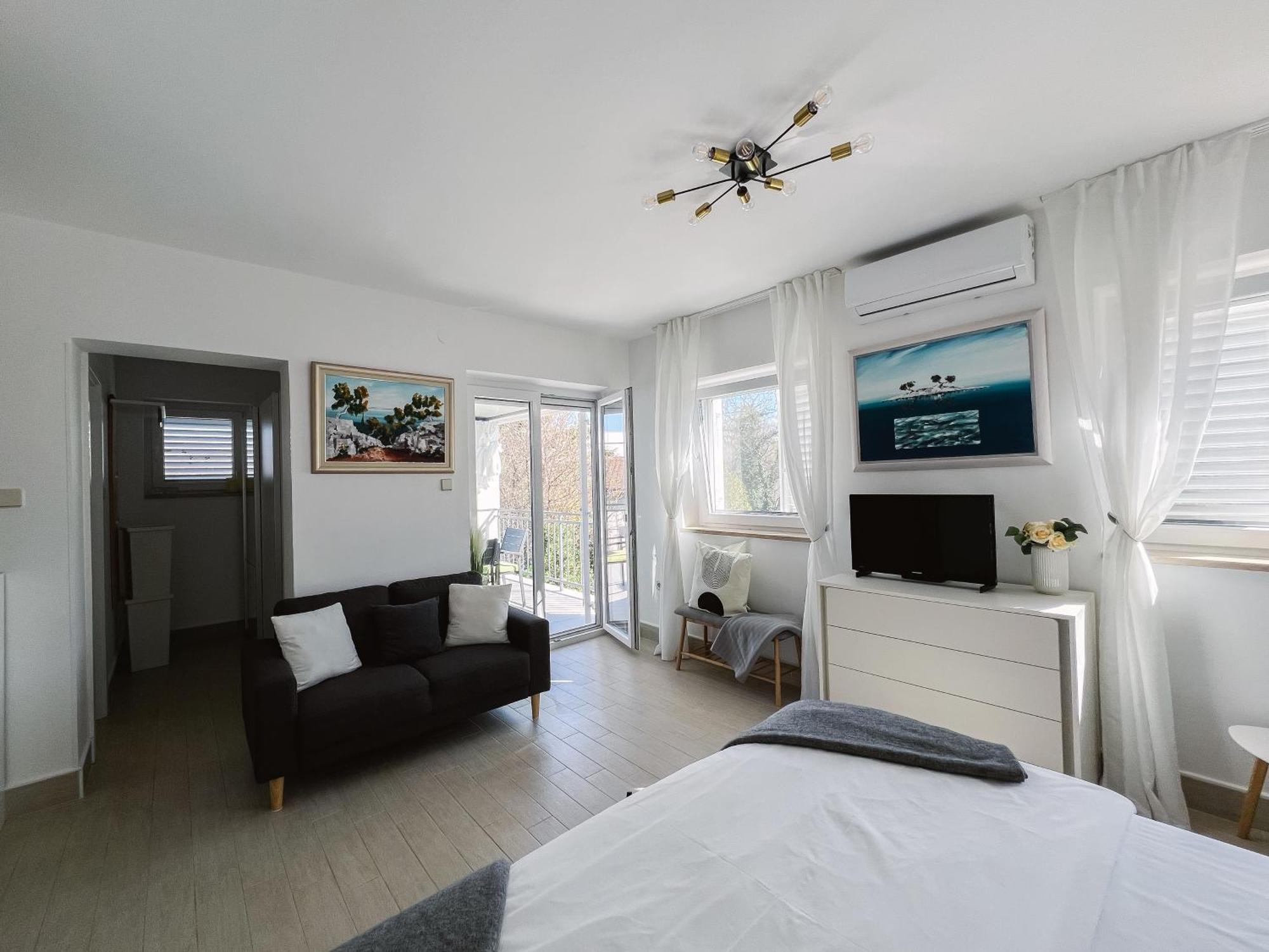 Modern Apartment In The Heart Of Njivice Exteriér fotografie